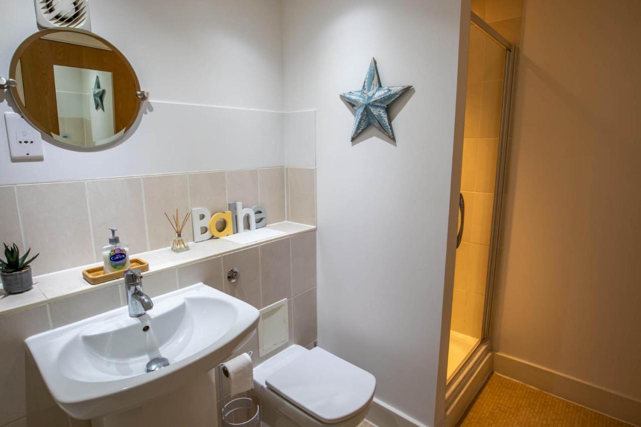 The Chaucer - Modern 3 Bed Home With Parking Close To City Centre Canterbury Exteriör bild