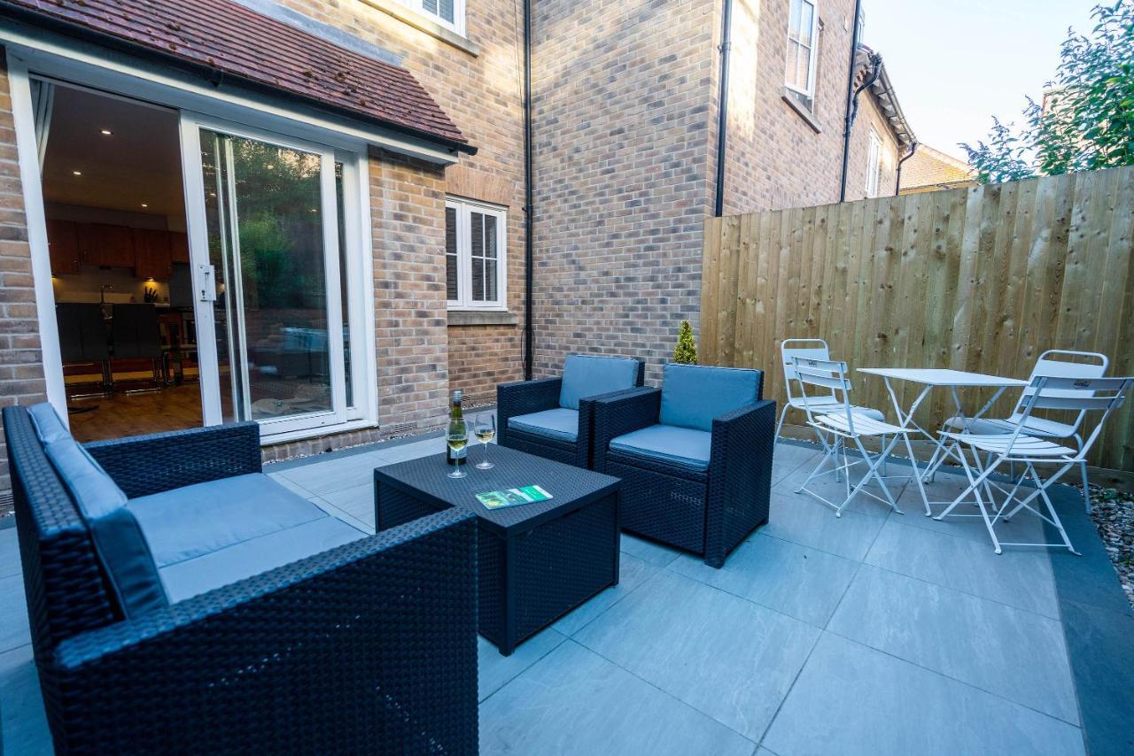 The Chaucer - Modern 3 Bed Home With Parking Close To City Centre Canterbury Exteriör bild